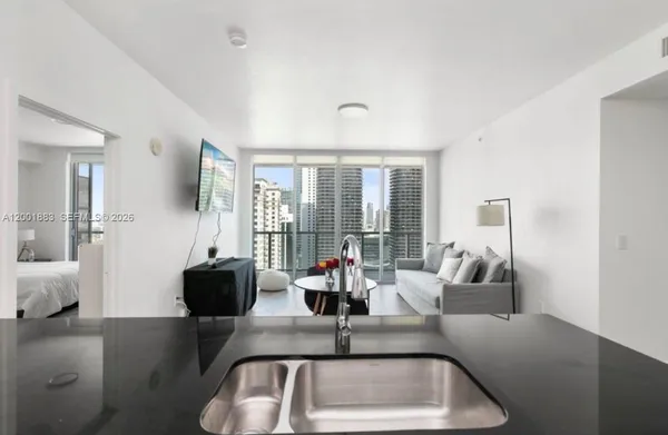 $4,250 | 1111 Southwest 1st Avenue, Unit 3222N, Miami, FL 33130