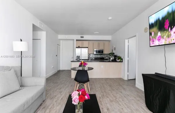 $4,250 | 1111 Southwest 1st Avenue, Unit 3222N, Miami, FL 33130