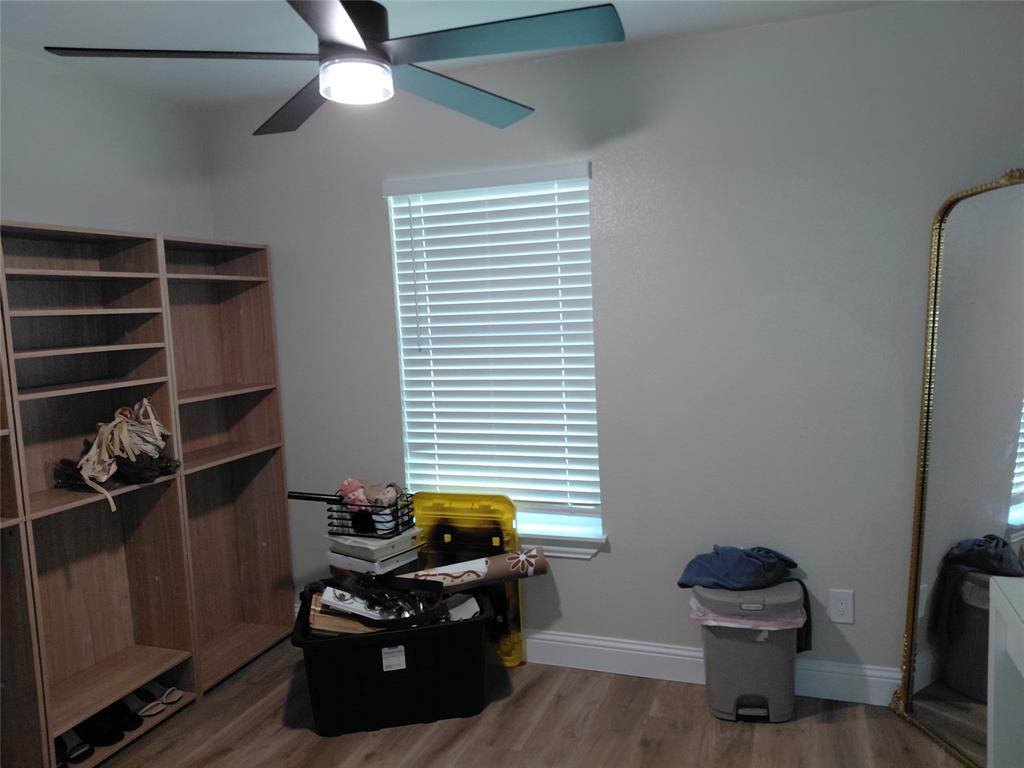 636 Clearfield Road Dallas, TX 75217 - Photo 4 of 10 Gallery Image 4