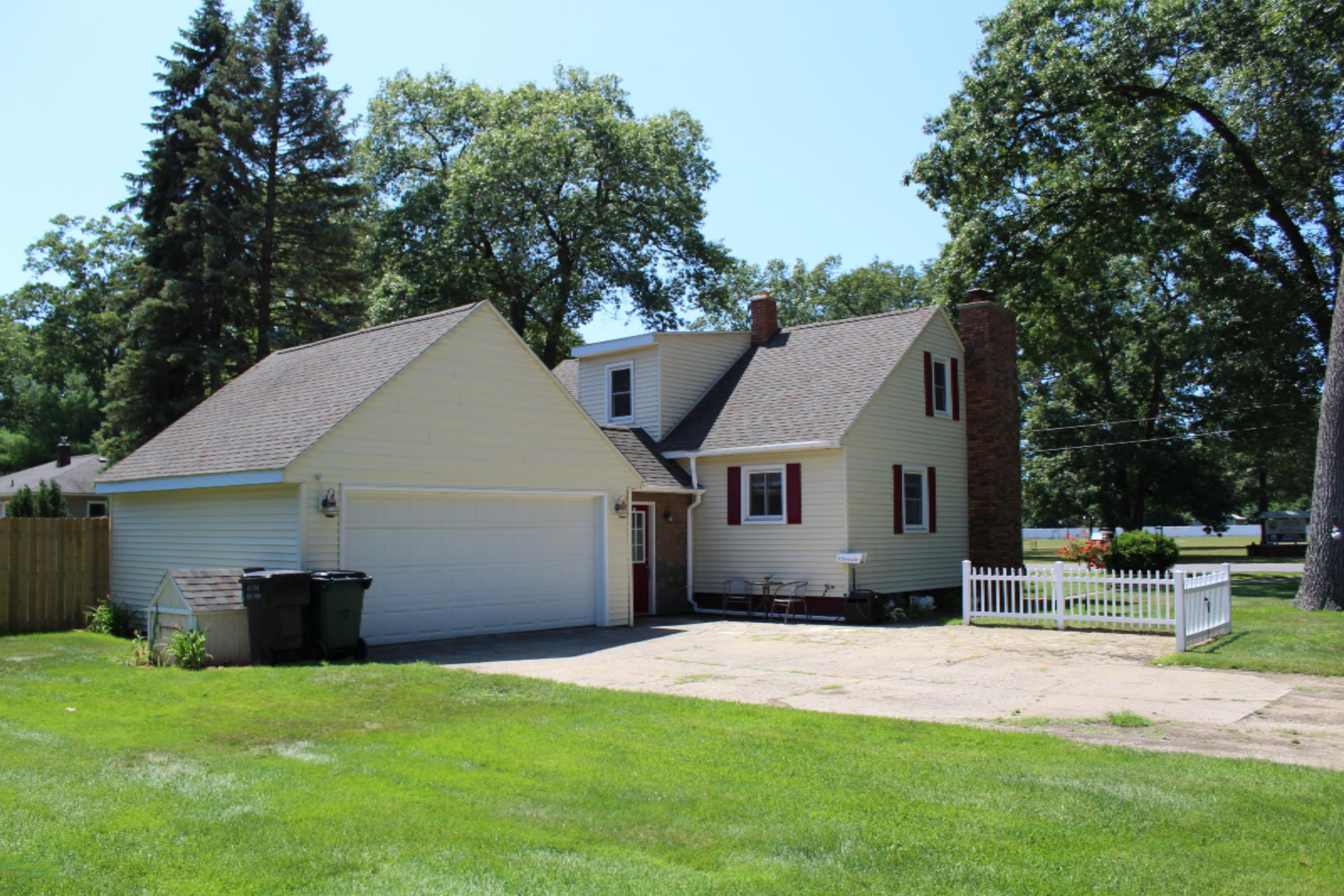 1790 North Roberts Road Muskegon, MI 49445 - Photo 7 of 58 IMG_1655