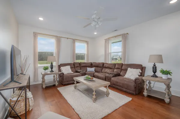 $635,500 | 153 Lewis Road, Morrison, TN 37357