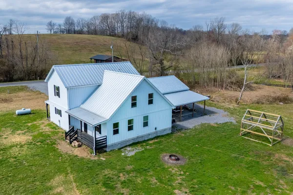 $635,500 | 153 Lewis Road, Morrison, TN 37357