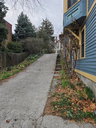 $1,900 | 117 South Broadway, Unit SOUTH, Nyack, NY 10960