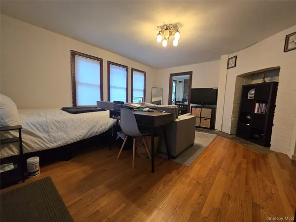 $1,900 | 117 South Broadway, Unit SOUTH, Nyack, NY 10960