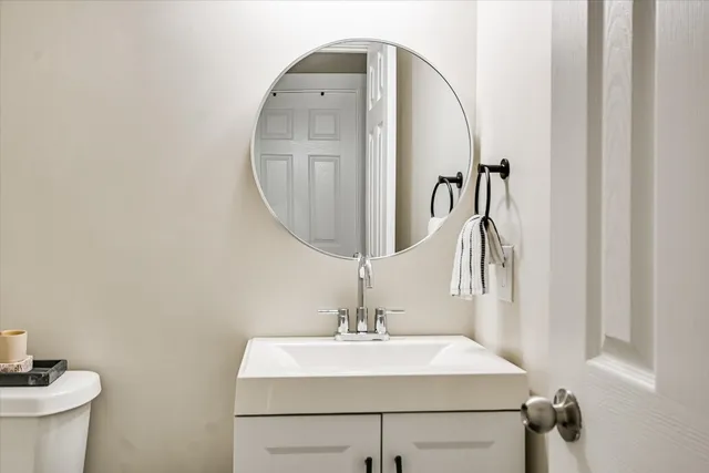 $1,900 | 5033 Fort Clark Drive, Austin, TX 78745