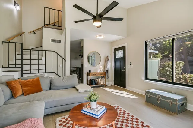 $1,900 | 5033 Fort Clark Drive, Austin, TX 78745