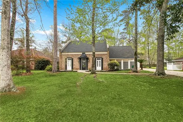 $445,000 | 240 Silver Maple Drive, Mandeville, LA 70471