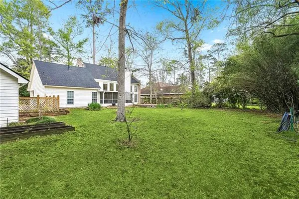 $445,000 | 240 Silver Maple Drive, Mandeville, LA 70471