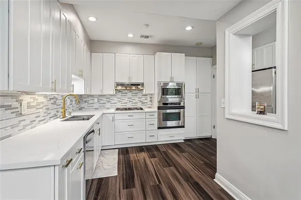 $445,000 | 240 Silver Maple Drive, Mandeville, LA 70471