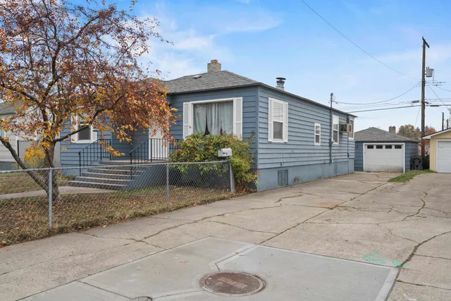 $350,000 | 204 East Princeton Avenue, Spokane, WA 99207