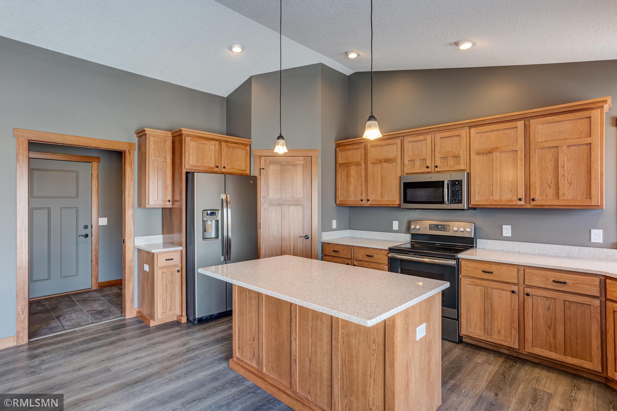 466 Prairie Road New Richmond, WI 54017 - Photo 1 of 29 Gallery Image 1