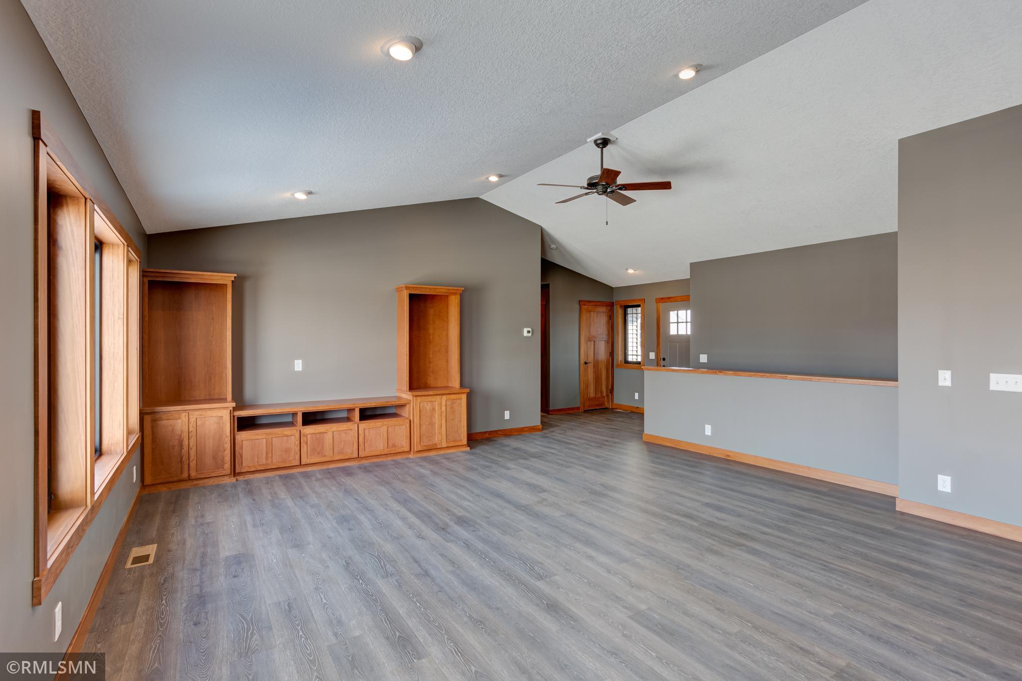 466 Prairie Road New Richmond, WI 54017 - Photo 8 of 29 Gallery Image 8