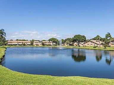 211 Maplecrest Circle Jupiter, FL 33458 - Photo 2 of 21 211 Maplecrest Lake
