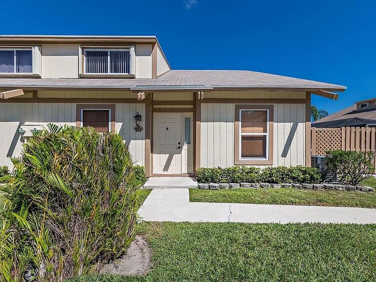 211 Maplecrest Circle Jupiter, FL 33458 - Photo 21 of 21 211 Maplecrest Front 2