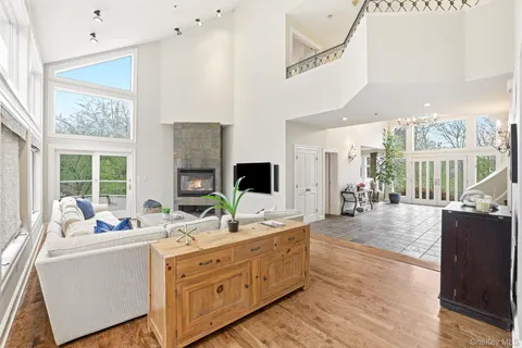 $2,195,000 | 22 Random Farms Circle, Chappaqua, NY 10514