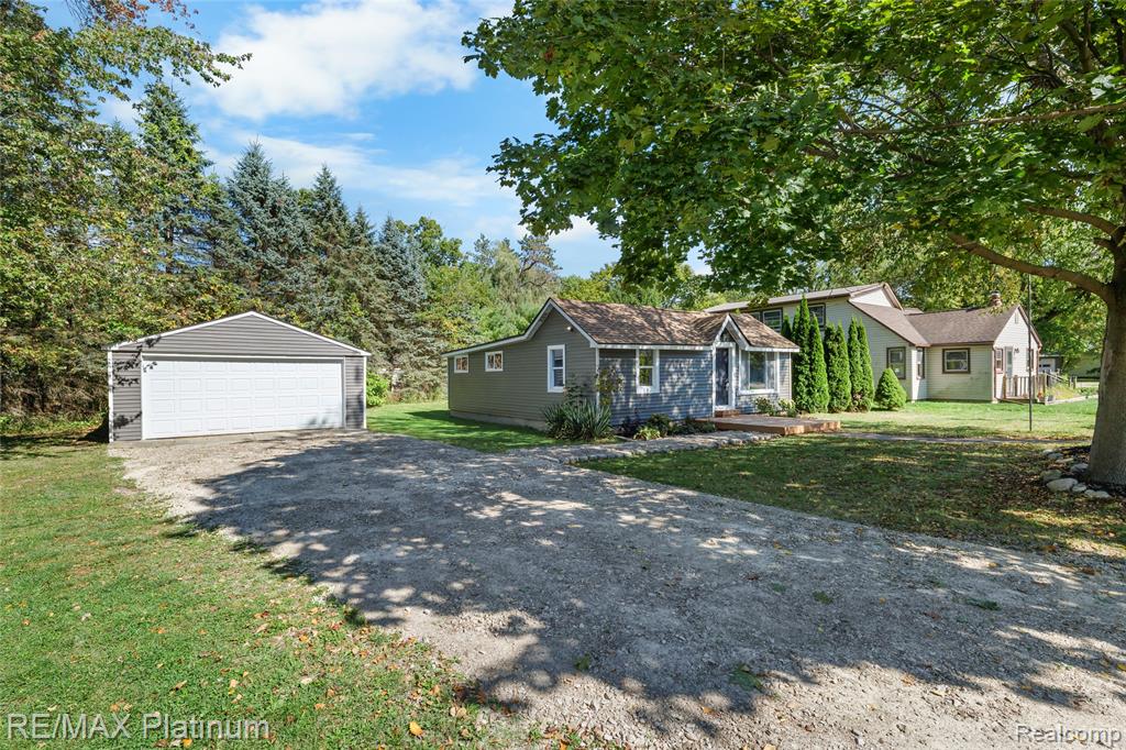 1605 South Hughes Road Brighton, MI 48114 - Photo 16 of 16 Gallery Image 16