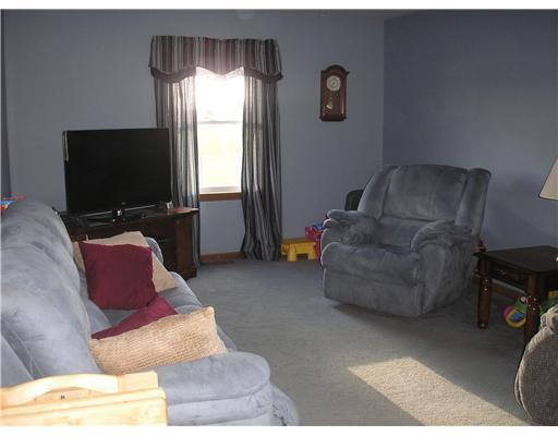 5468 Beard Road Springfield, OH 45502 - Photo 5 of 18