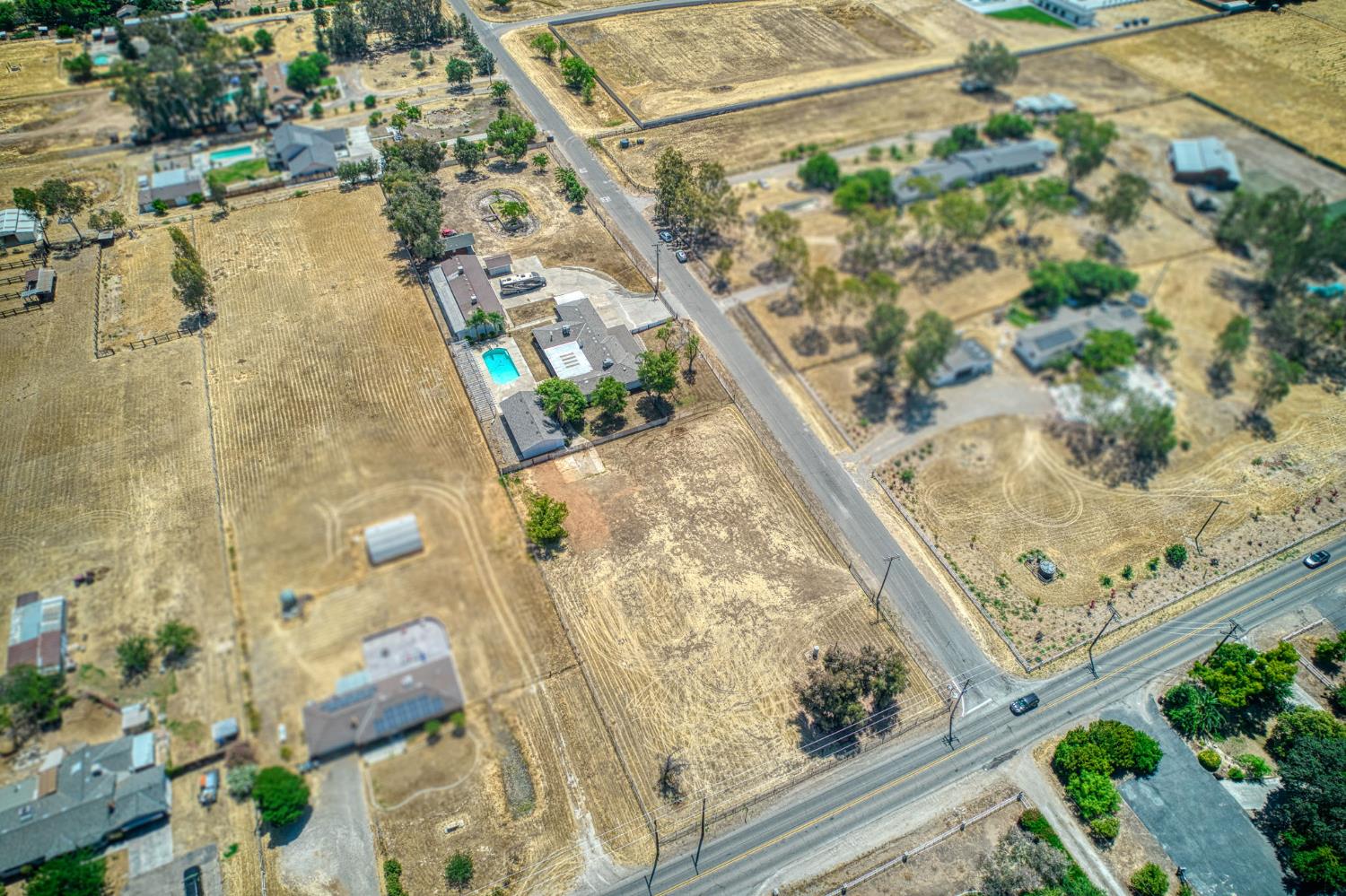 5578 Perrin Road Clovis, CA 93619 - Photo 59 of 62 a view of swimming pool
