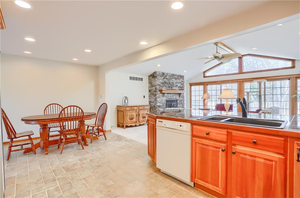 3912 Shepard Road Gibsonia, PA 15044 - Photo 10 of 25 Watch TV, talk to your family, or just look outside while you're preparing meals. Don't be confined to your kitchen with 4 walls blocking you from the rest of the family! This open concept allows you to not feel confined while preparing meals!