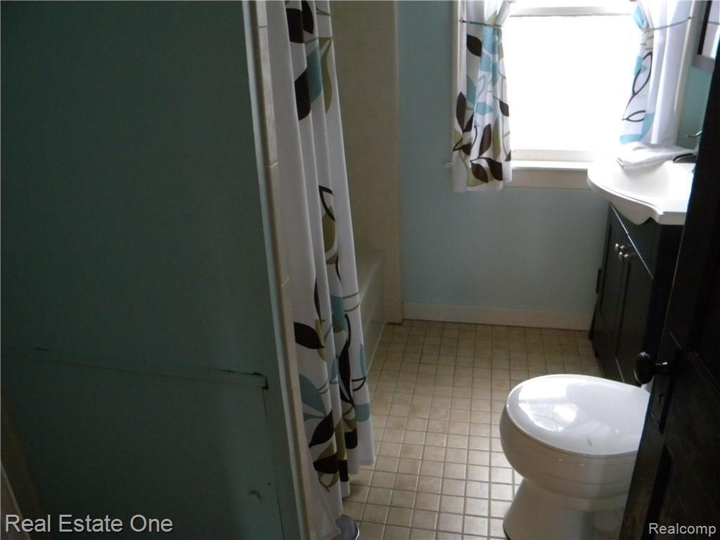55605 Mound Road Utica, MI 48316 - Photo 30 of 70 DSCN0009.JPG