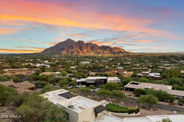 $10,000,000 | 6827 North Highlands Drive, Paradise Valley, AZ 85253