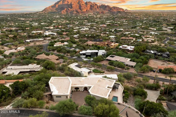 $8,800,000 | 6827 North Highlands Drive, Paradise Valley, AZ 85253