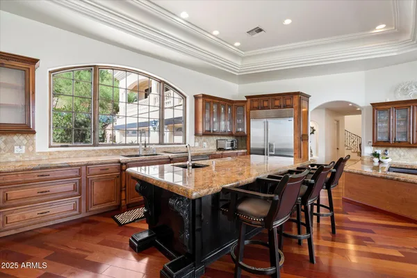 $8,800,000 | 6827 North Highlands Drive, Paradise Valley, AZ 85253