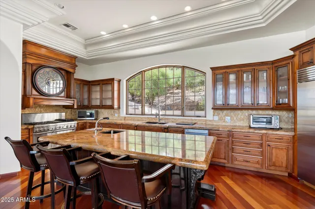 $10,000,000 | 6827 North Highlands Drive, Paradise Valley, AZ 85253