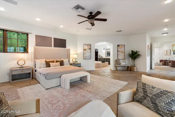 $8,800,000 | 6827 North Highlands Drive, Paradise Valley, AZ 85253