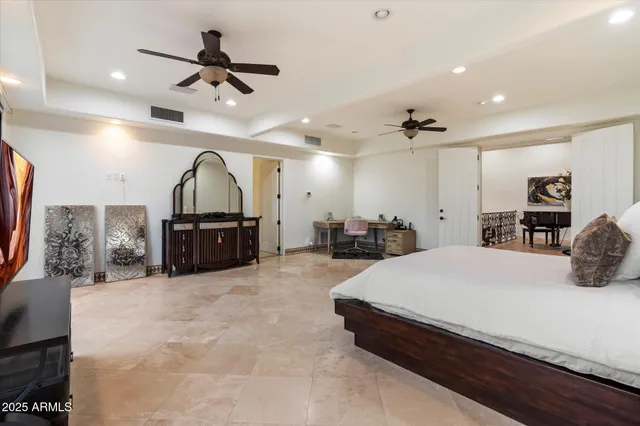 $10,000,000 | 6827 North Highlands Drive, Paradise Valley, AZ 85253