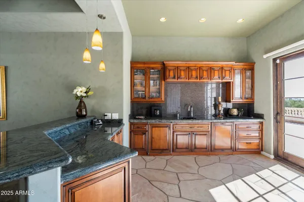 $8,800,000 | 6827 North Highlands Drive, Paradise Valley, AZ 85253