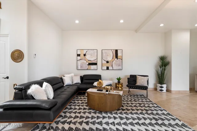 $10,000,000 | 6827 North Highlands Drive, Paradise Valley, AZ 85253