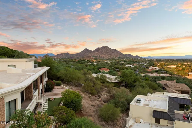 $10,000,000 | 6827 North Highlands Drive, Paradise Valley, AZ 85253