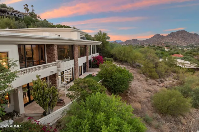 $10,000,000 | 6827 North Highlands Drive, Paradise Valley, AZ 85253