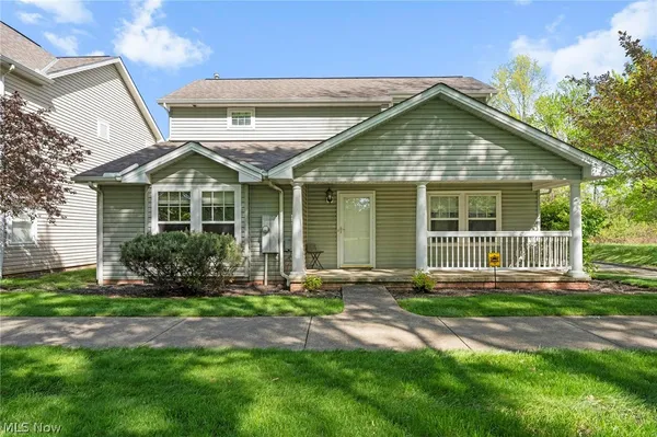 $290,000 | 4982 Penny Lane, North Olmsted, OH 44070