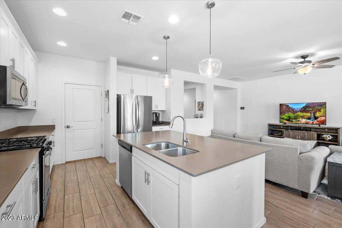42067 West Cribbage Road Maricopa, AZ 85138 - Photo 6 of 21 06-44398029