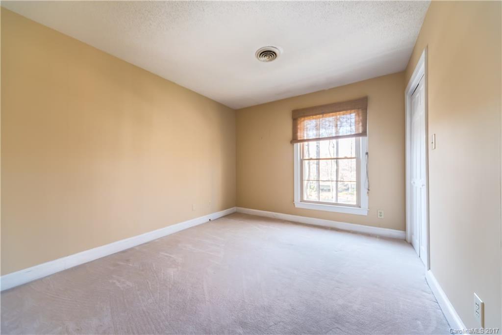 27 Fairway Ridge Lake Wylie, SC 29710 - Photo 20 of 24 Gallery Image 20