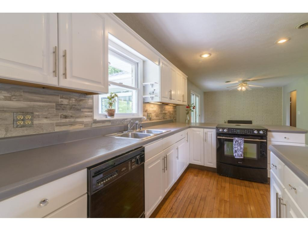 20474 Blue Spruce Road Bristol, VA 24202 - Photo 8 of 22 Photo 8