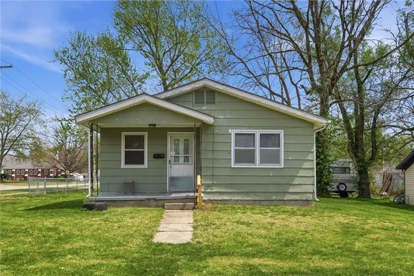 $145,000 | 933 North Cedar Street, Ottawa, KS 66067