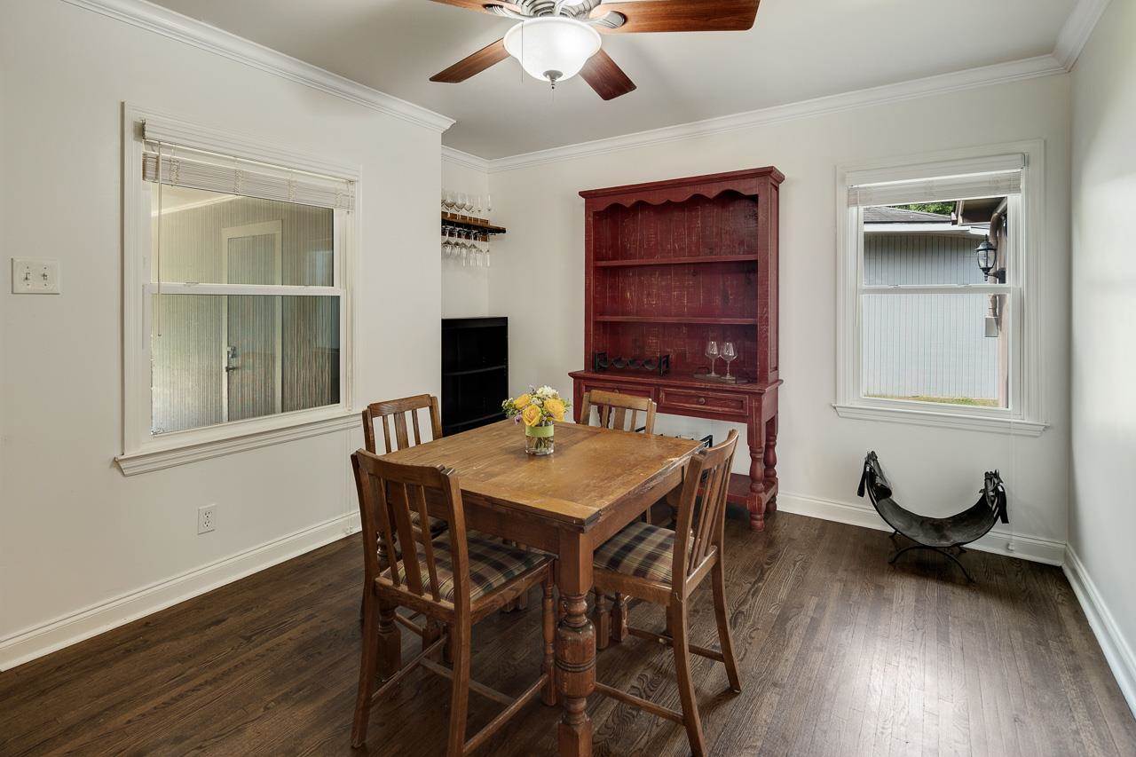 1057 Dearing Road Memphis, TN 38117 - Photo 14 of 25 Kitchen opens up to the breakfast room, which has plenty of room to set up a sideboard/ serving buffet or a bar.