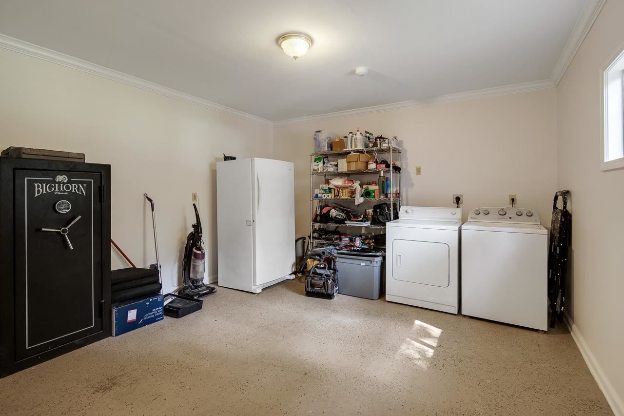 1057 Dearing Road Memphis, TN 38117 - Photo 20 of 25 This is the laundry/ mud room of your dreams! It's great for storing all of your gear, plus has a closet for even more storage in it! Conveniently located by the back door!