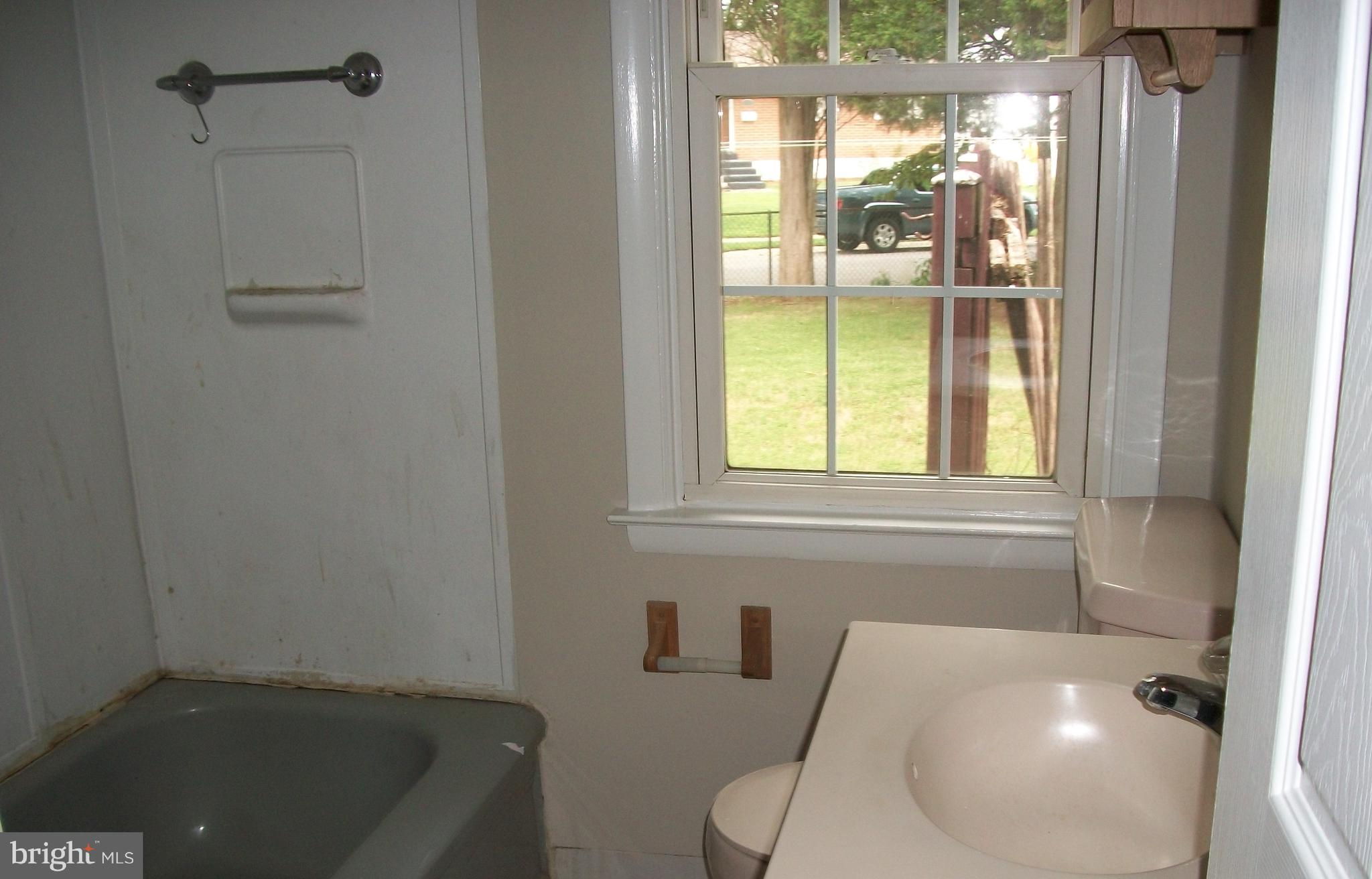 401 Bennington Road Wilmington, DE 19804 - Photo 12 of 22 Gallery Image 12