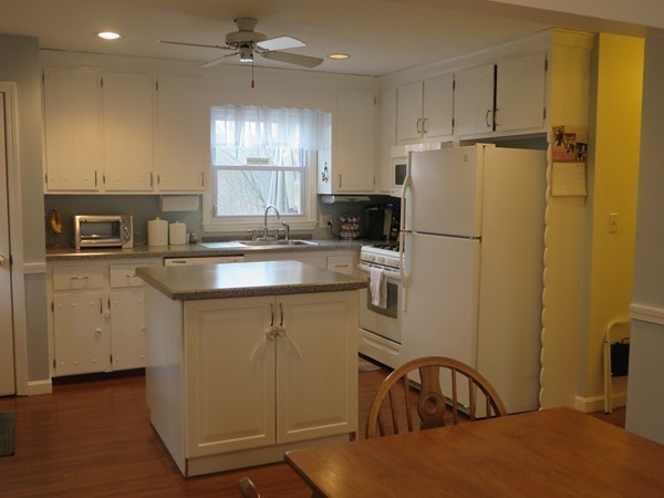 166 Boston Road Chelmsford, MA 01824 - Photo 12 of 20