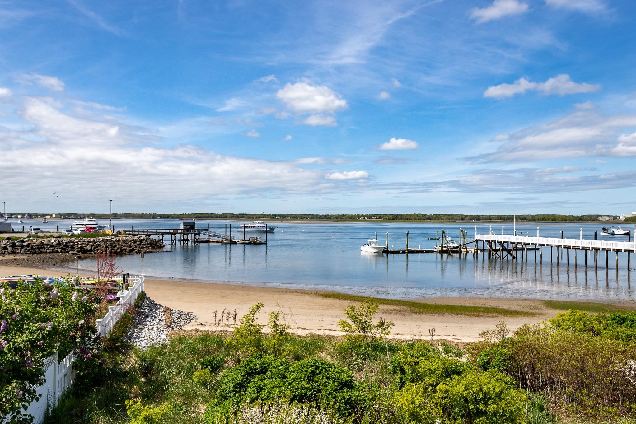 24 Harbor Road, Unit 20 Hampton, NH 03842 - Photo 2 of 40