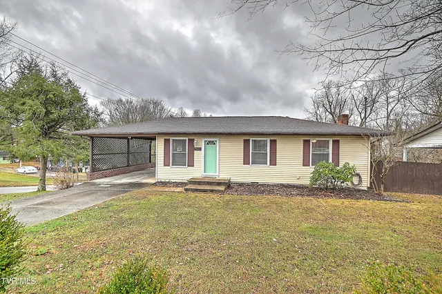 $215,000 | 2001 Indian Ridge Road, Johnson City, TN 37604