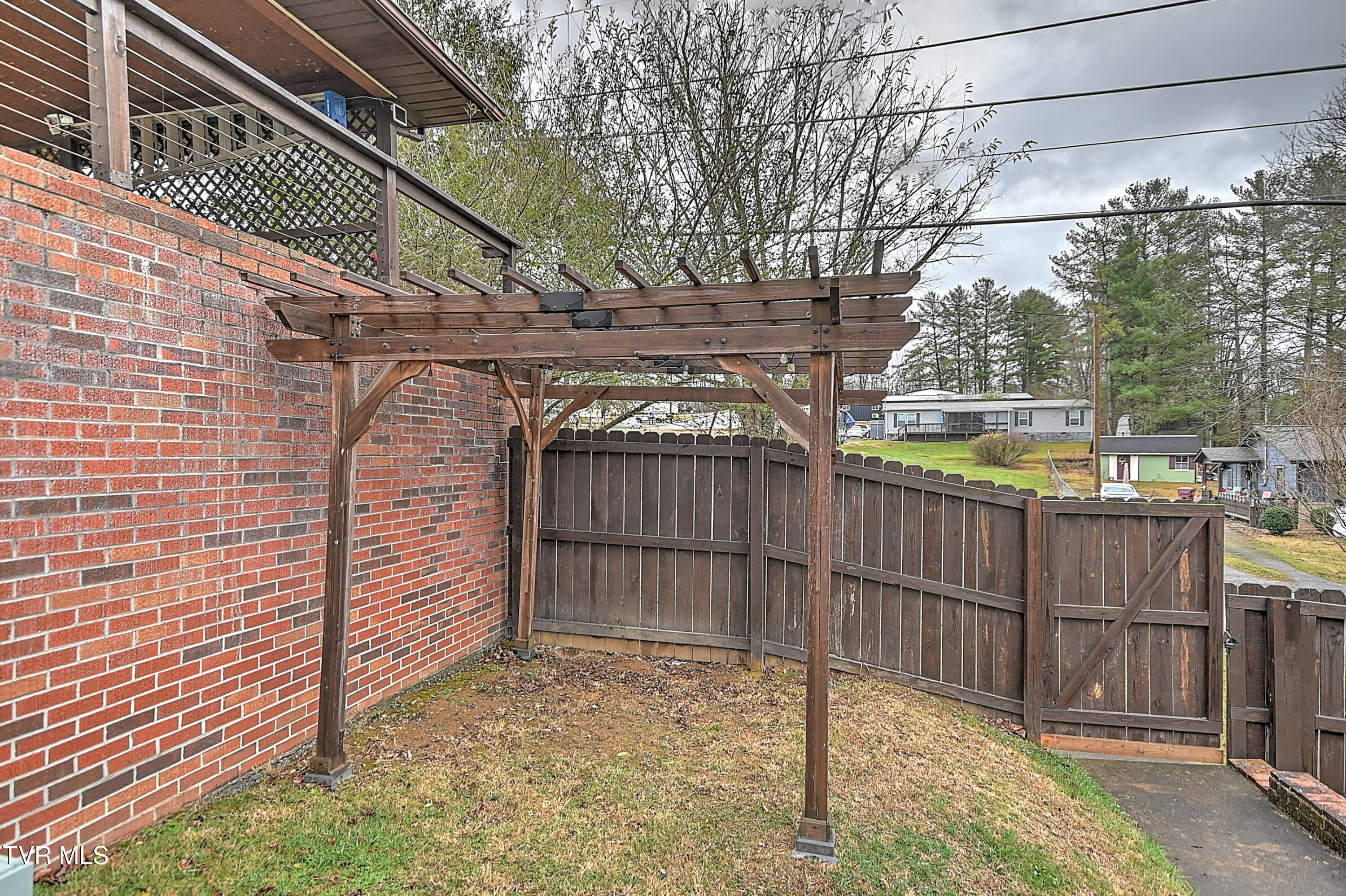 2001 Indian Ridge Road Johnson City, TN 37604 - Photo 34 of 36 2001 Indian Ridge MD-35