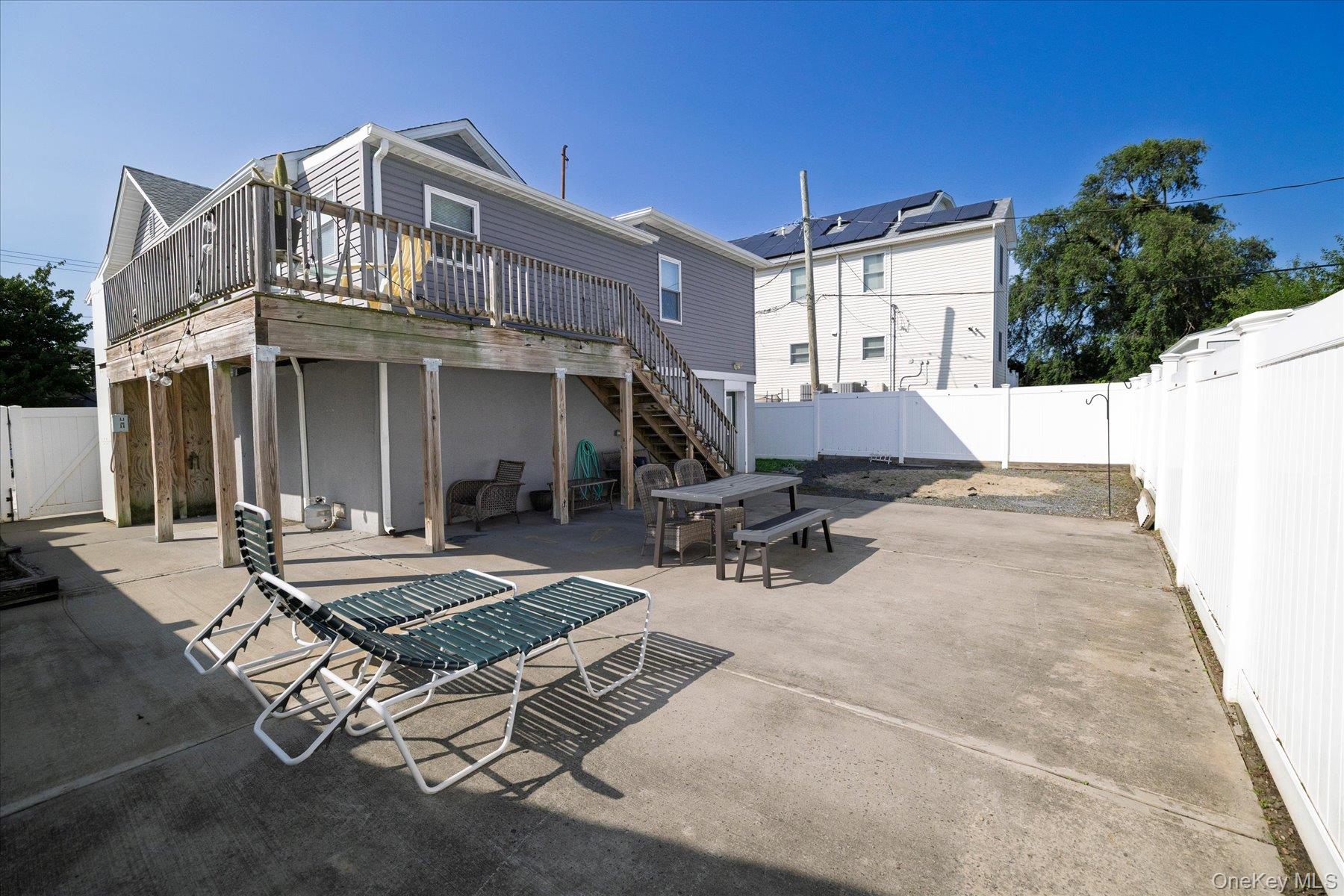 67 Radcliffe Road Island Park, NY 11558 - Photo 3 of 22 Gallery Image 3