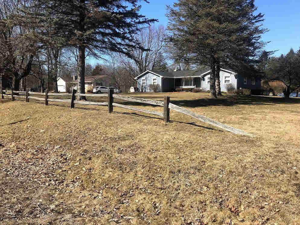 9472 Coldwater Road Flushing, MI 48433 - Photo 21 of 33 21425448-20.JPG