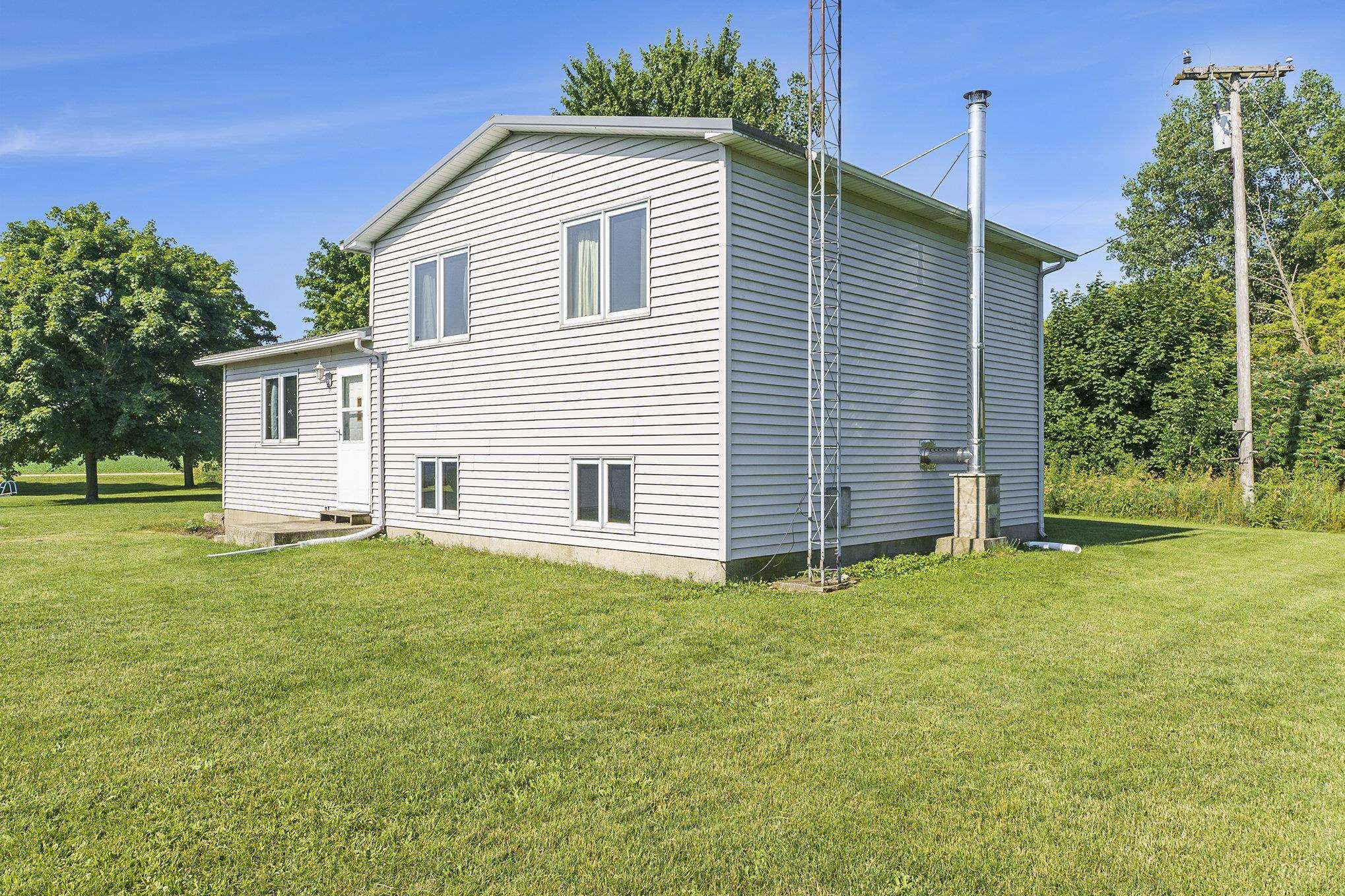 11184 Kilmanagh Road Sebewaing, MI 48759 - Photo 2 of 28