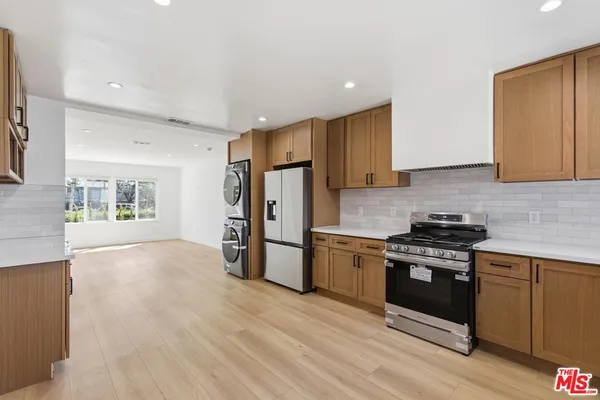 $3,495 | 11671 Chandler Boulevard, Valley Village, CA 91601